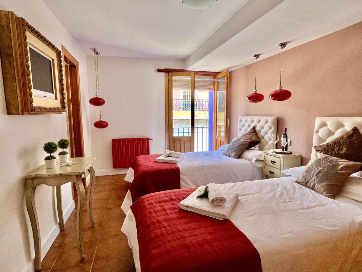 Hostal Nomadas By Gloove Вильяльба-де-ла-Сьерра Экстерьер фото