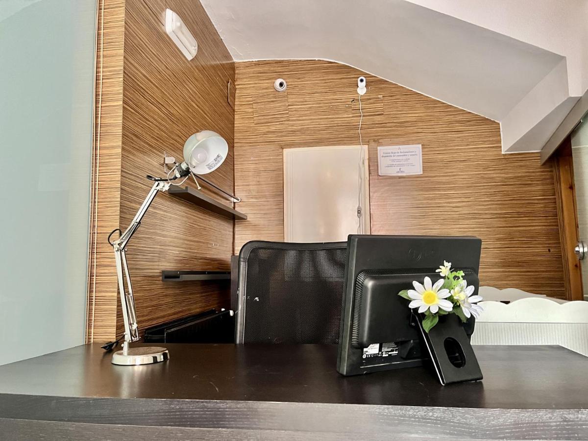 Hostal Nomadas By Gloove Вильяльба-де-ла-Сьерра Экстерьер фото