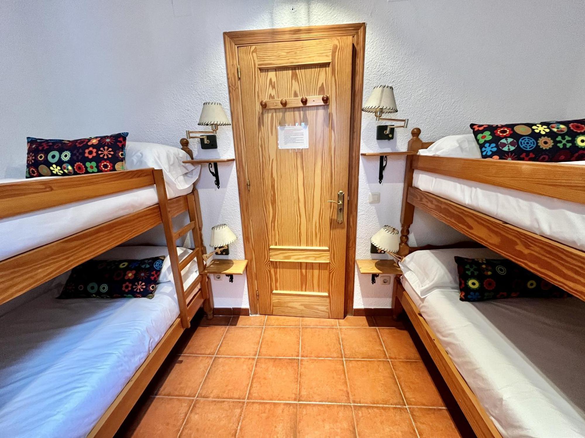 Hostal Nomadas By Gloove Вильяльба-де-ла-Сьерра Экстерьер фото