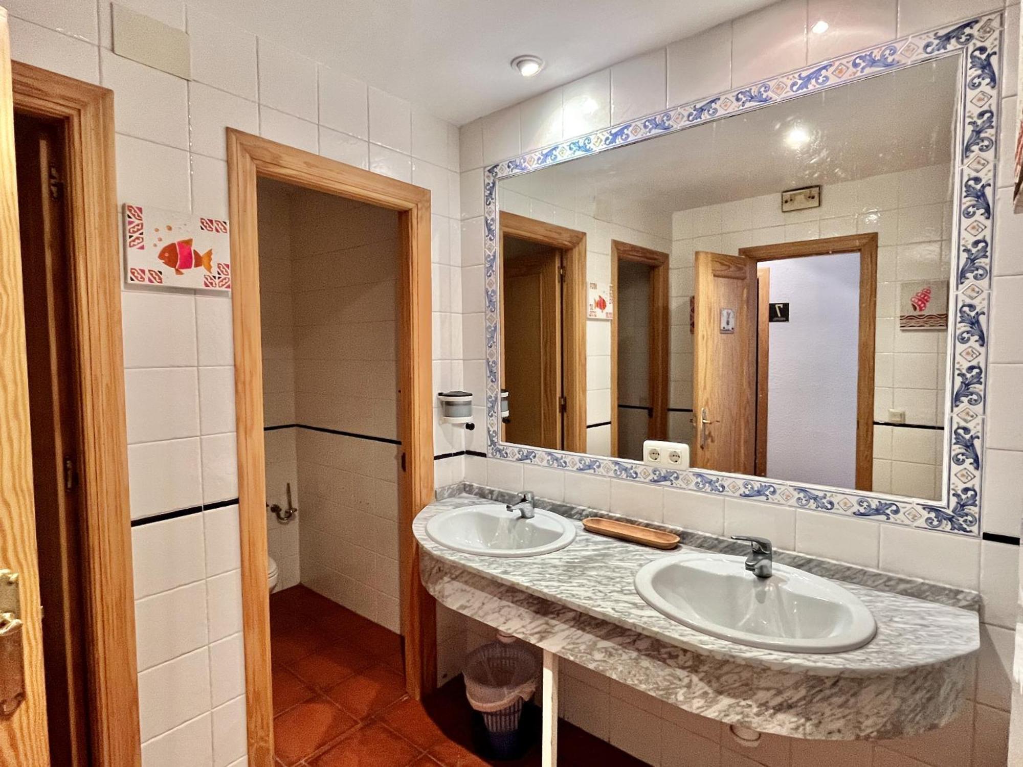 Hostal Nomadas By Gloove Вильяльба-де-ла-Сьерра Экстерьер фото